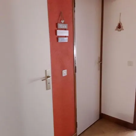 Stutio Mourtis Lägenhet *